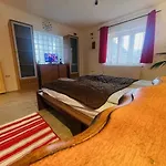 Greenpark Candy Manor With Large Garden Close To Tokaj *