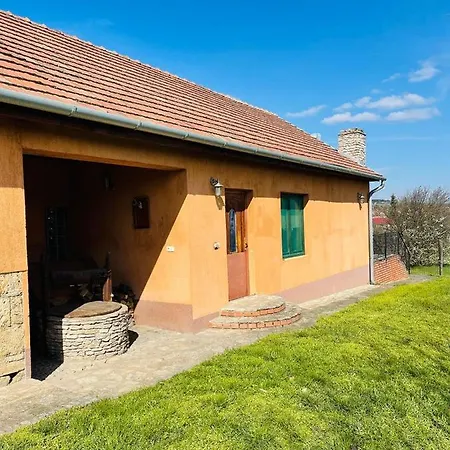 דירה Greenpark Candy Manor With Large Garden Close To Tokaj Bekecs