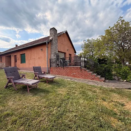 דירה Greenpark Candy Manor With Large Garden Close To Tokaj Bekecs