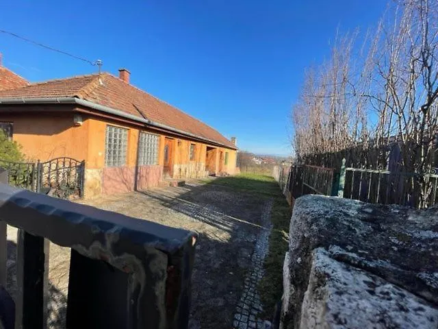 Greenpark Candy Manor With Large Garden Close To Tokaj