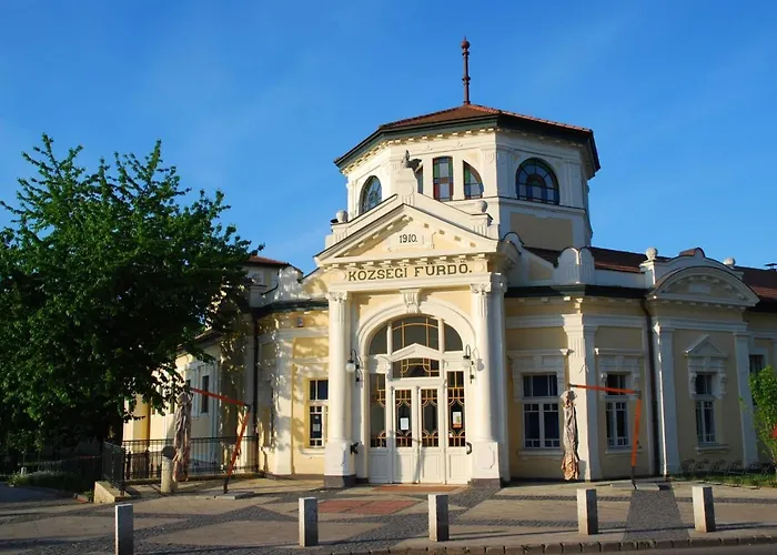 Greenpark Candy Manor With Large Garden Close To Tokaj * Bekecs