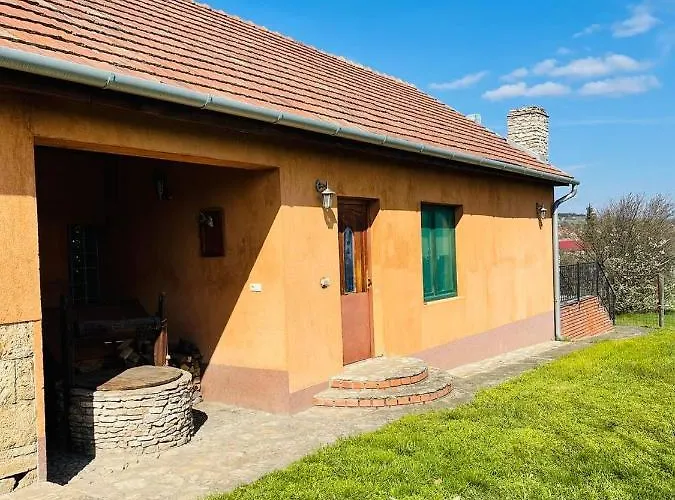 Appartement Greenpark Candy Manor With Large Garden Close To Tokaj Bekecs