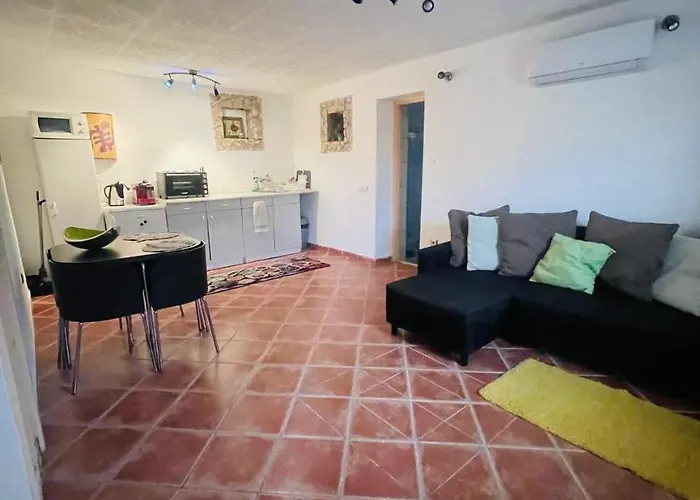 Appartement Greenpark Candy Manor With Large Garden Close To Tokaj